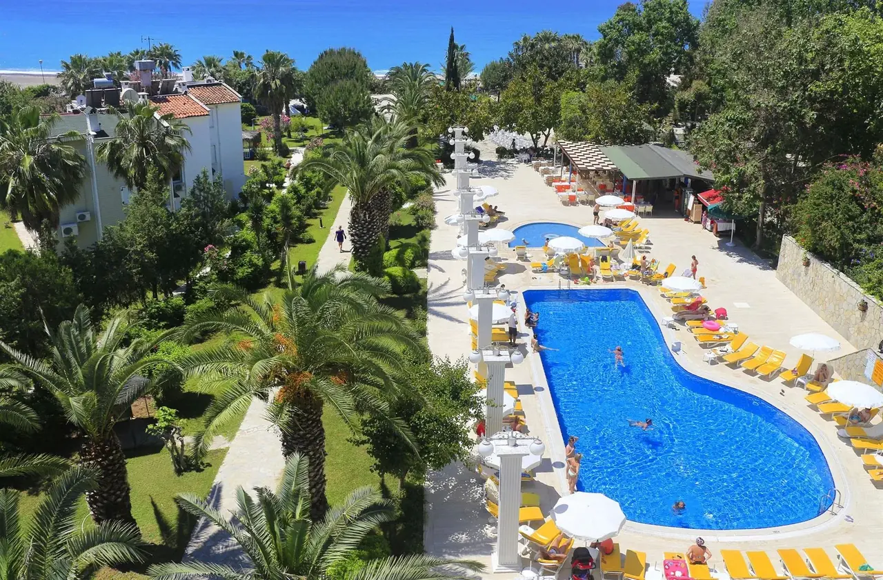 Club Aqua Plaza