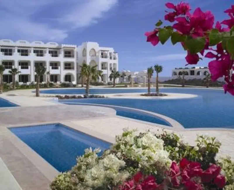 Louis Resort
