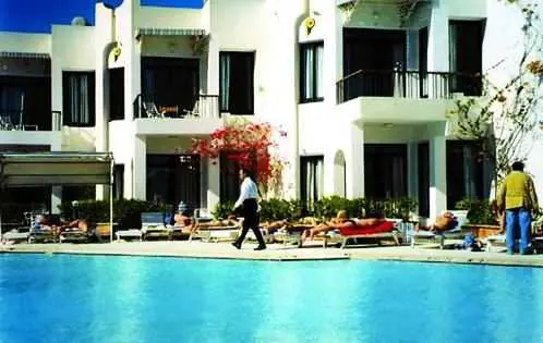 Paradiana Laguna