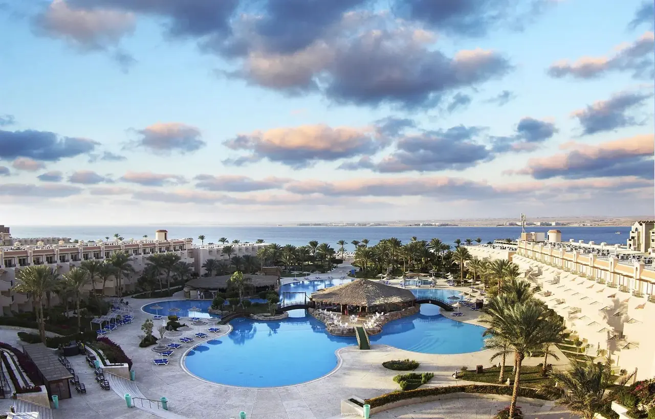 Pyramisa Beach Resort