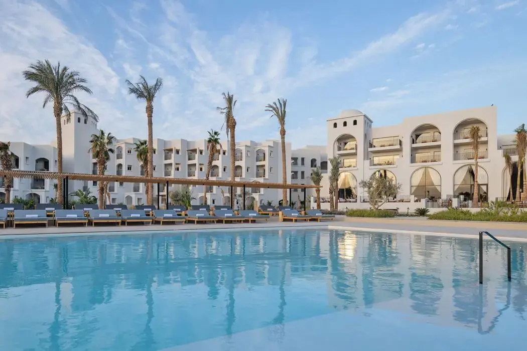 Serry Beach Resort